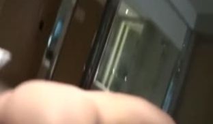 美女和上司酒店偷情啪啪-一字马站立式扛着大腿狠狠