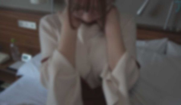 娇小的151cm美●女人纤细的身体有两个F罩杯的
