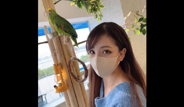 第一次摄影！！在公园的多目的厕所把对男人的顺从暴