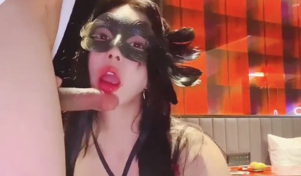 爱丝袜的Vivian姐_中国风内衣酒店内后入最后