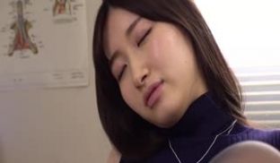 PRED-296 中出しで诱う先生に彼女がいるの