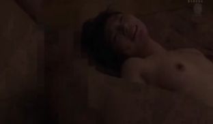 JUY-931 二十四小时忍不住想要女婿大肉棒的