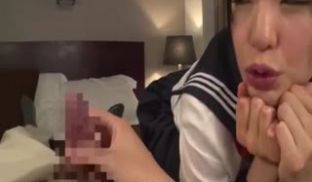 MMUS-029 小恶魔挑逗美少女 八寻麻衣