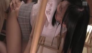 MIAA-201 因我被女友甩了而沮丧 巨臀妹妹
