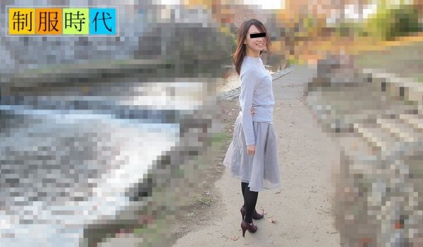 制服时代-我在城市遇到的美丽苗条美女换了制服-