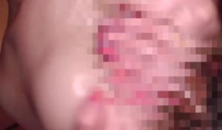 射精の瞬间にチ○ポ放置されザーメンお漏