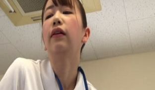 SENN-002 美人看护师が痴女になって患者の