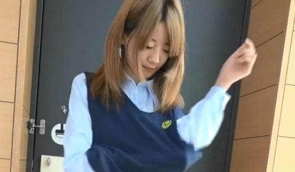 精致美女被后入婉转呻吟太让人销魂