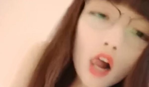 学妹宾馆露脸约啪