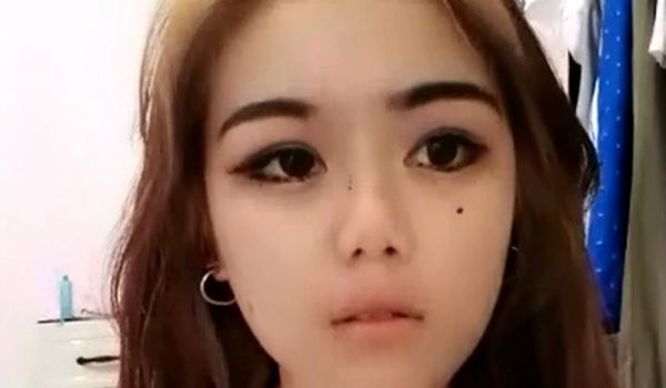 极品纹身美乳被男友无套内射