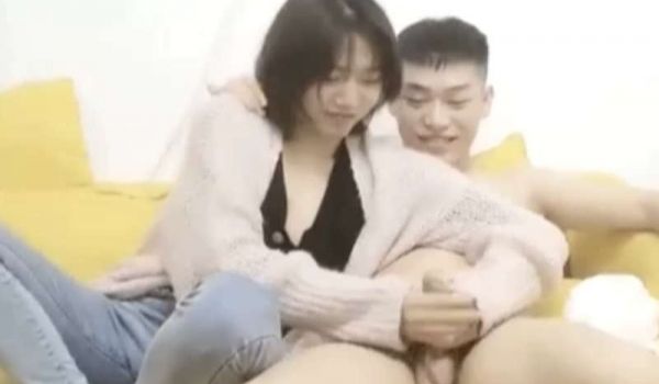 中医养生馆女性私密大保健男技师,一边唠嗑一边给露