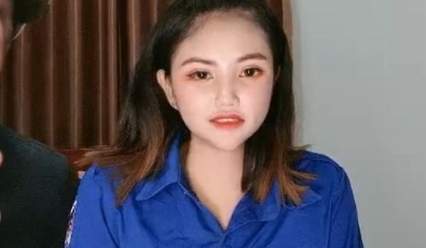 光头哥约炮纯情学妹