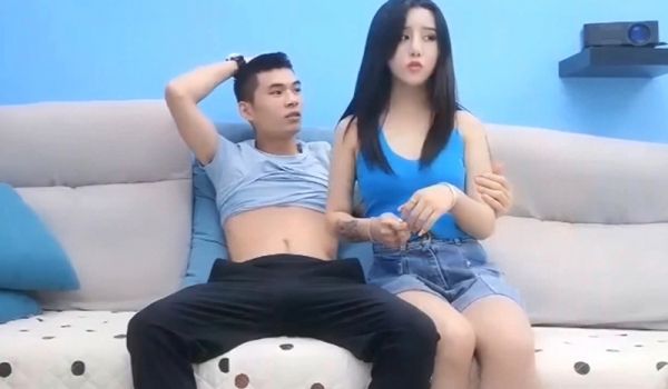 小伙找一个服务很差的美女