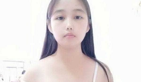 孕妇刚生完就想玩骚逼