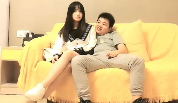 约到个JK装的00后萌妹 水手服