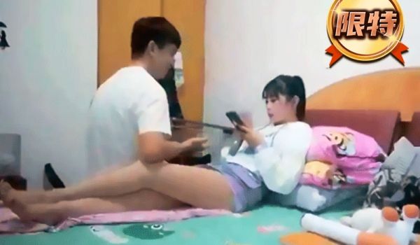 约炮18岁漂亮美少女