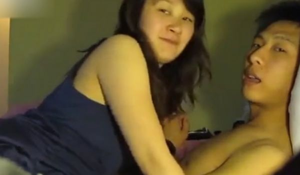 第一次见这么骚的妹子