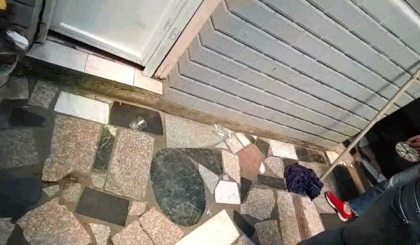 城中村寻欢，操大奶美少妇1080p