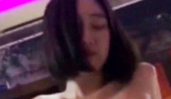 短发骚女勾引闺蜜男友