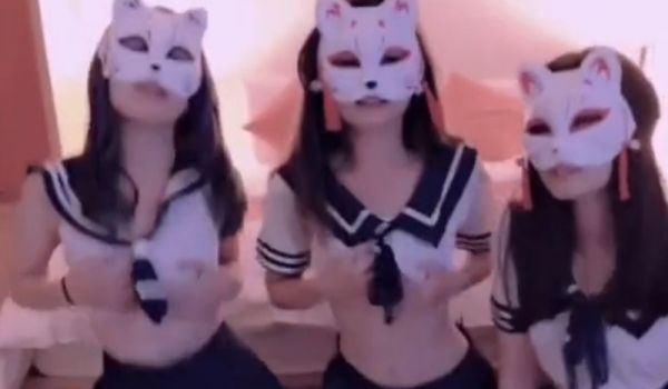 痴女学生妹们轮骑汁男