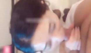 女秘书为了升职诱惑老板