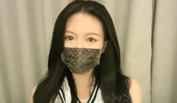 高顔值妹子酒店自慰啪啪秀