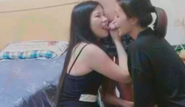 纹身猛男VS四大美女
