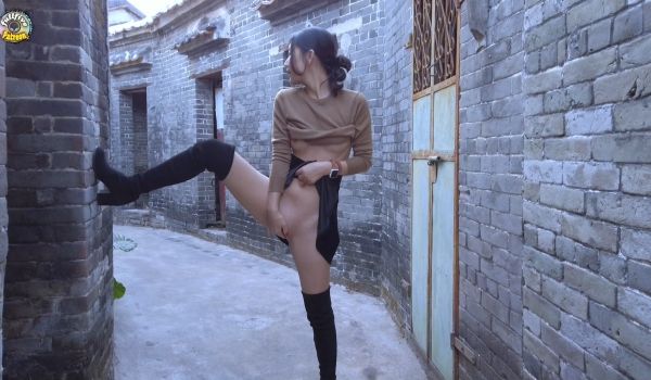 古村中裸行&amp;潮吹1