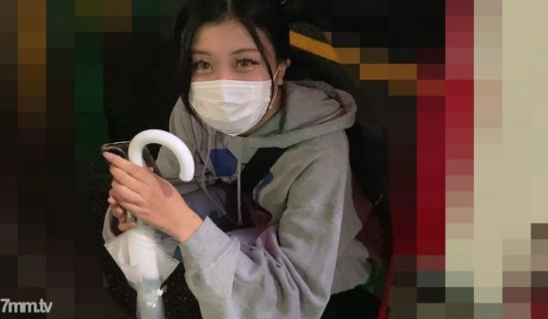 【无修正】18岁的第一张合影！人生第一次中出！保