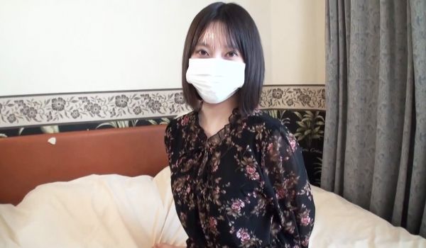 【无修正】【朴素系】住在附近的不起眼的她。朴素的