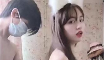 最近超火爆的91原创达人作品露脸高颜值完美身材超