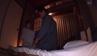 妻子不在家和情人在温泉酒店约炮的!