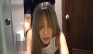 SWAG『Roya』健身房小妖精 尾行路人进厕所