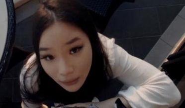 很有野性味道的华裔混血美女“爱思琳”