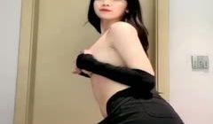 气质美女长发高挑身材露脸跳热舞诱惑粉红穴11的!