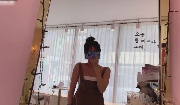 珍娜直播打蜡起阴毛。