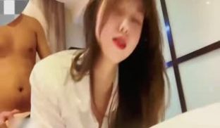 【强上家教老师】清纯家教小桃被流氓学生强操内射。