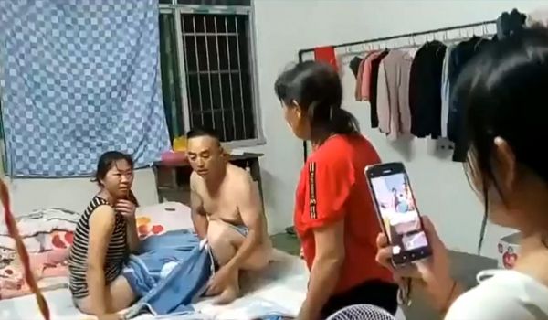 偷情抓奸现场的!
