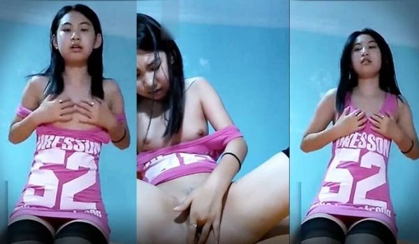 OL风小西装美少妇拔下裤子里面穿着丁字裤，大肚子