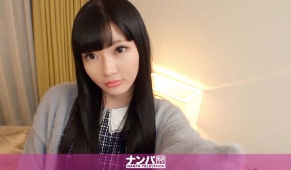 【小桃】饥渴炮友咸猪手咖啡厅开摸酒店湿身服务..