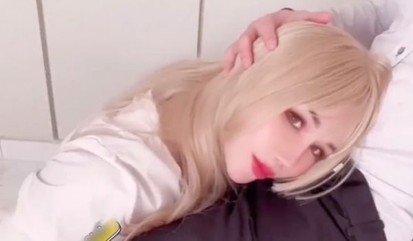 骚女【金牌小可】和链子小哥双人啪啪，情趣装黑丝口
