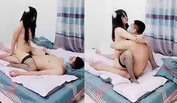 风情小下篇黑丝情趣装这次被小哥哥草爽了，露脸口交