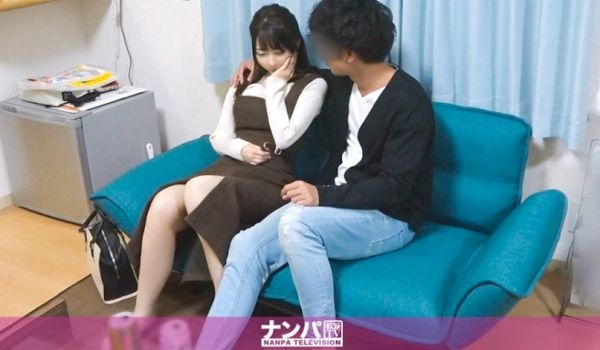 在身经百战的搭讪师做爱房白皙G乳美少女被干成淫娃