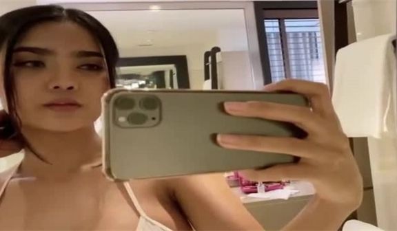 Onlyfans华裔极品模特YanisaNoey