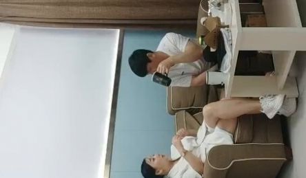 爱情丶故事网聊良家人妻约过来操白色西装御姐无毛扶