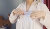 S级身材惹火美女拍摄现场放福利手脚并用让色影师喷