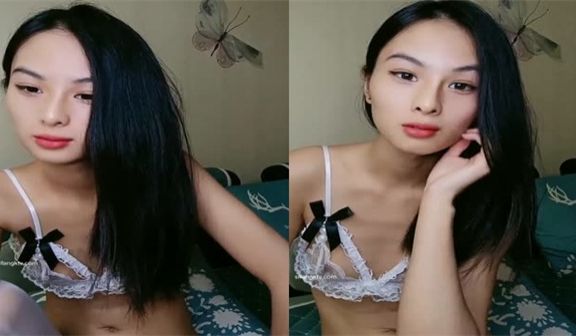 白丝贫乳痴女口交伺候狼友上位坐骑操