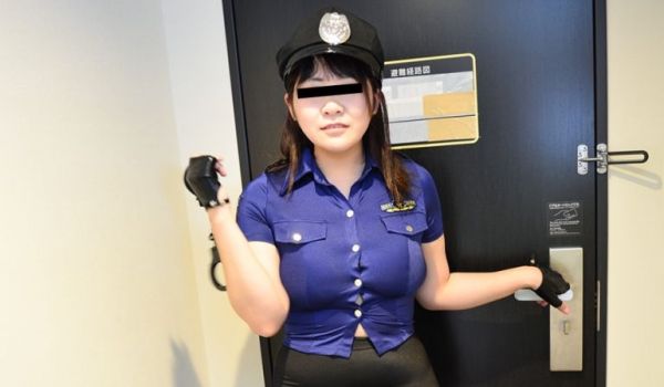【无码】肉眼就看得出爆乳胸部的淫荡警察 田中浩美