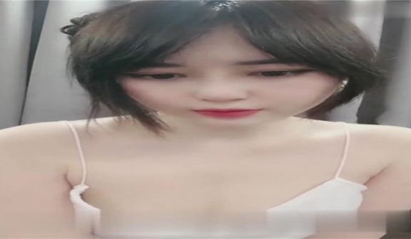 被渣男欺骗感情18岁小姐姐宿舍自慰