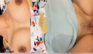 气质温柔贤淑大奶美人妻 原来是个反差婊